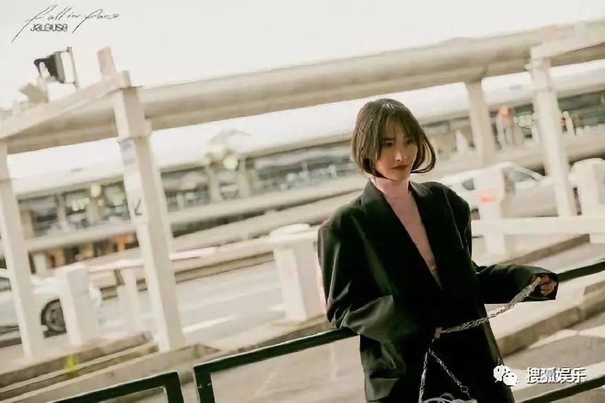 李小璐巴黎时装周_李小璐休闲装_李小璐服装新品牌/