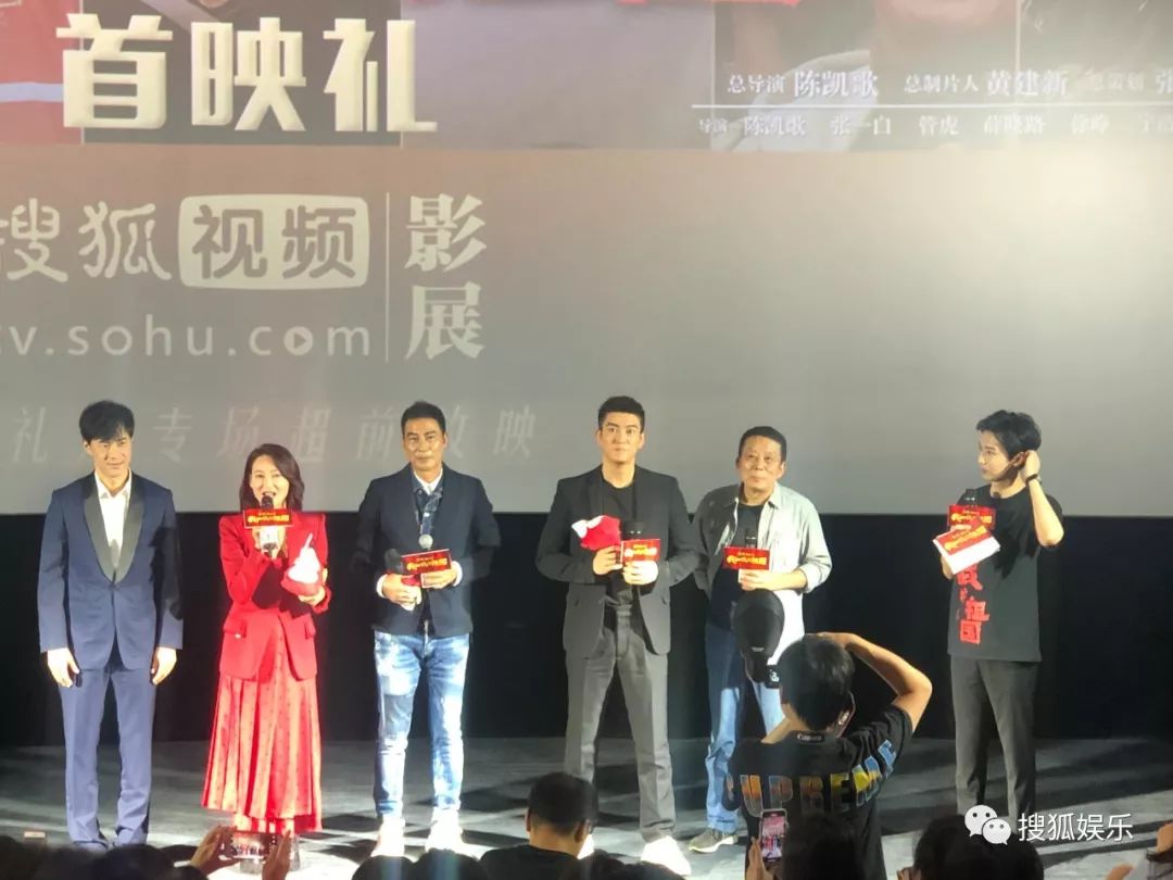 李小璐巴黎时装周_李小璐服装新品牌_李小璐休闲装/