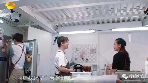 李小璐休闲装_李小璐服装新品牌_李小璐巴黎时装周/