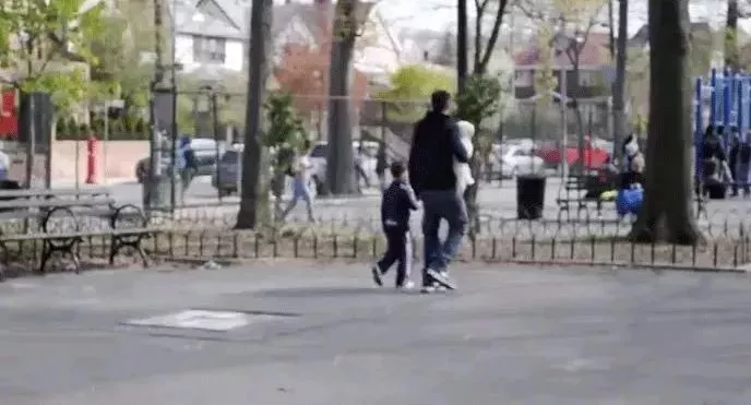 特别关注!“梅姨”被刷屏的背后,对孩子的安全防拐教育不能丢! 特别关注!“梅姨”被刷屏的背后,对孩子的安全防拐教育不能丢!