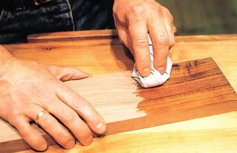 红木家具能擦油吗？