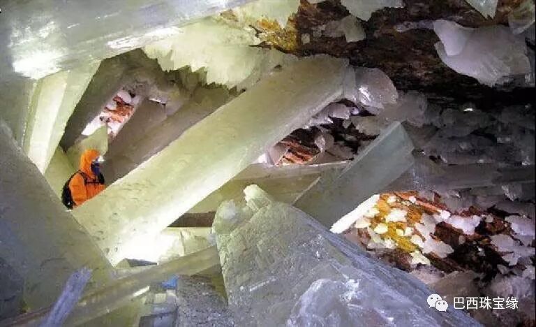 墨西哥巨型水晶洞续真正的水晶矿脉墨西哥奇瓦瓦的奈卡水晶矿剑之洞