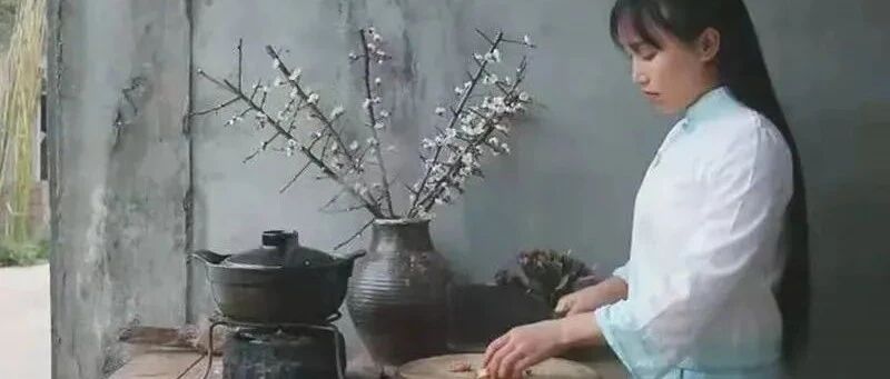 央视点名的网红博主李子柒也用“它”做菜，不仅味道好，益处还多!