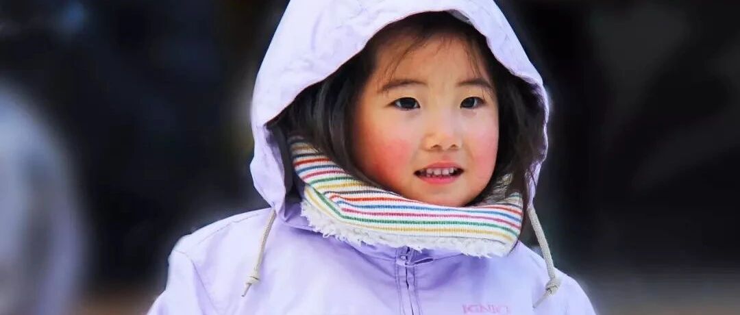 幼儿园温馨提示：冬季给孩子穿太多到底有哪些危害？