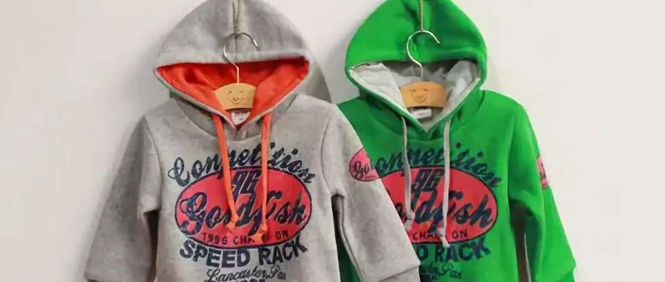 天气冷了，千万不要让孩子穿这种衣服来幼儿园，会致命（转给家长）