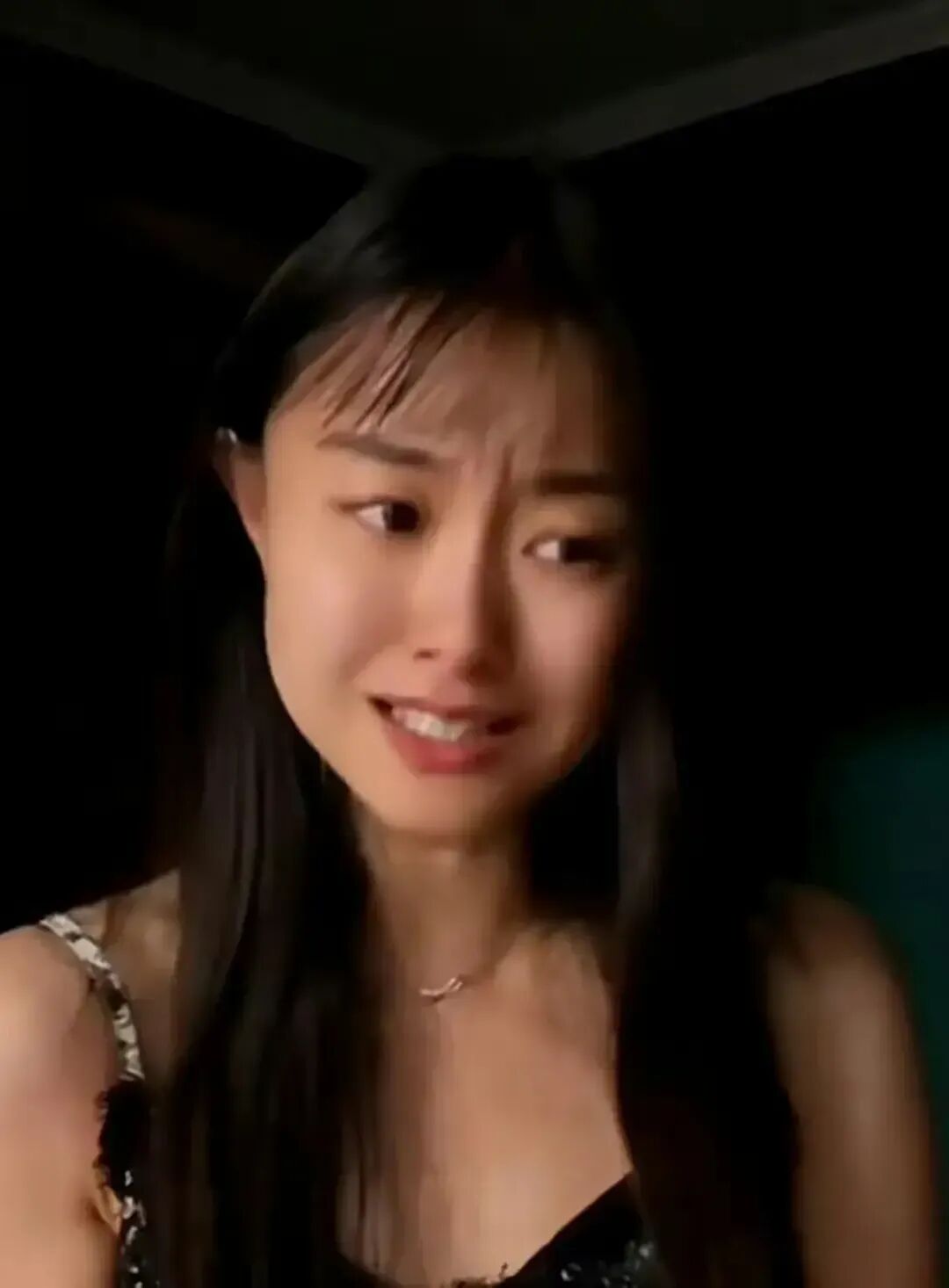 情绪崩溃！女艺人卢云揭娱乐圈不为人知的真相，酒店开好房间被导演放鸽子– 中国财经新视界新闻网news