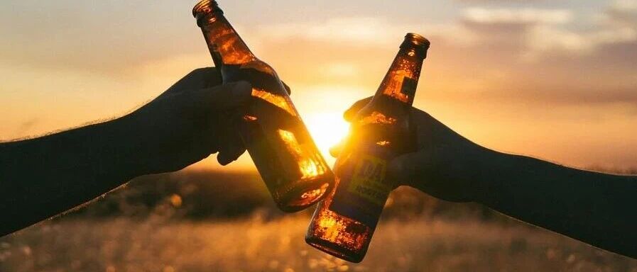 喝酒脸红的人更易患癌，中国每年有70.9万人因酒丧命！