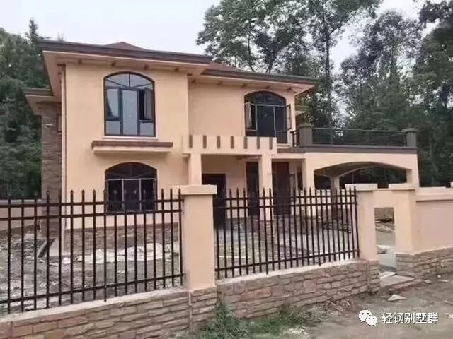 你还在存钱买房吗？有钱人全跑乡下自己建房了！