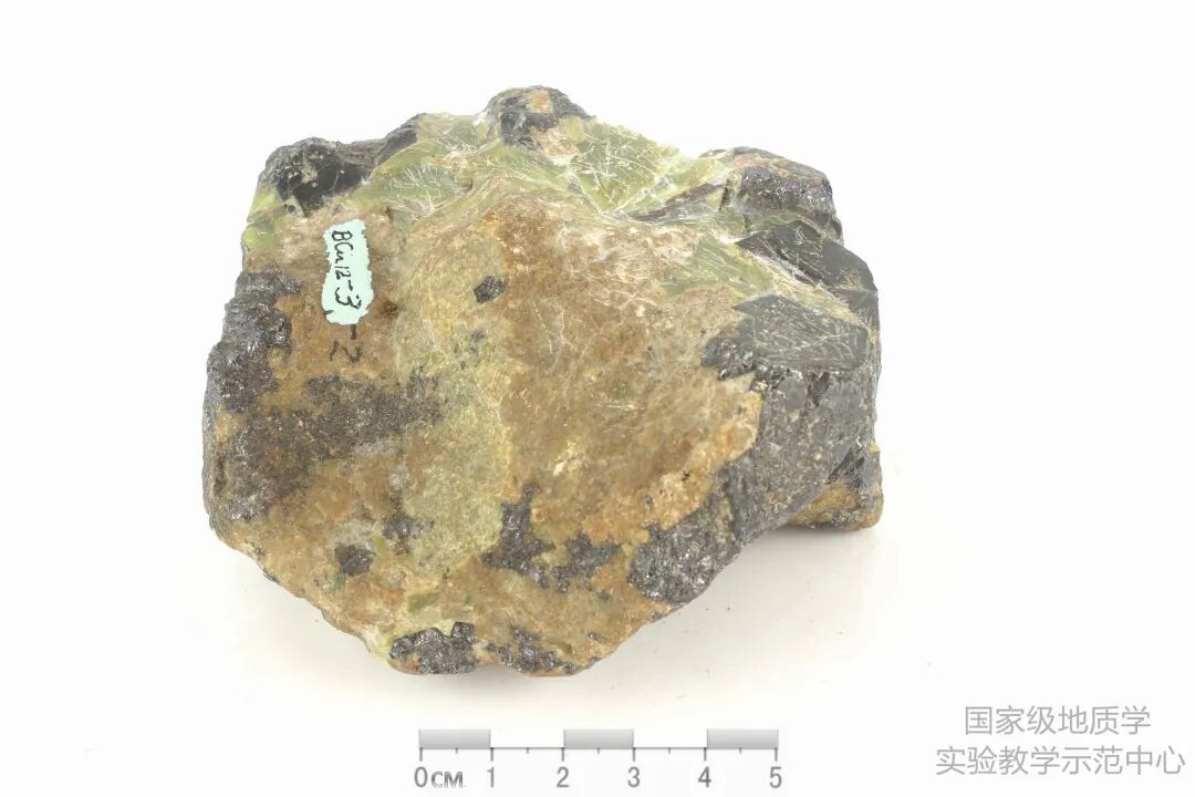 收藏备用！岩矿标本鉴别汇总，赶快学起来~的图14