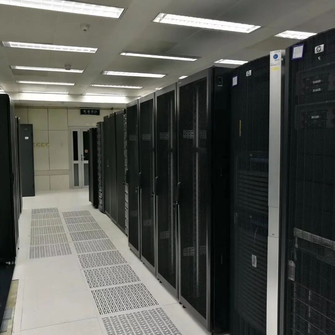 弱電工程機(jī)柜如何選擇？線纜如何整理？的圖1