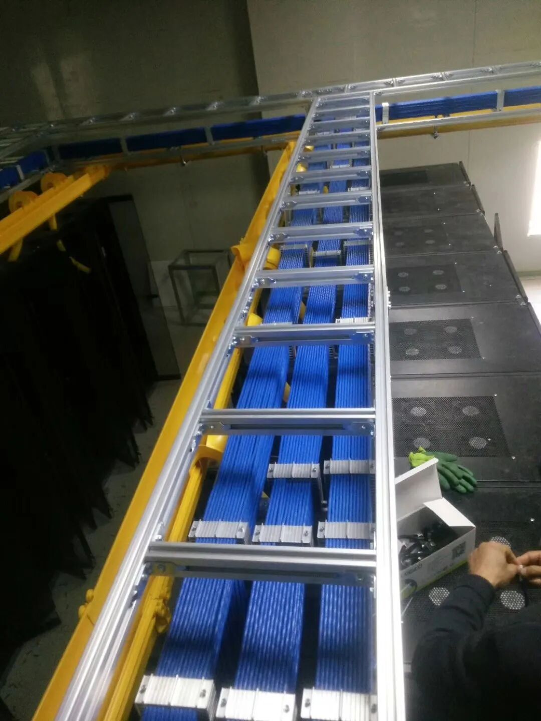 弱电机房综合布线有哪几种方法？有什么不同？如何选择？的图2