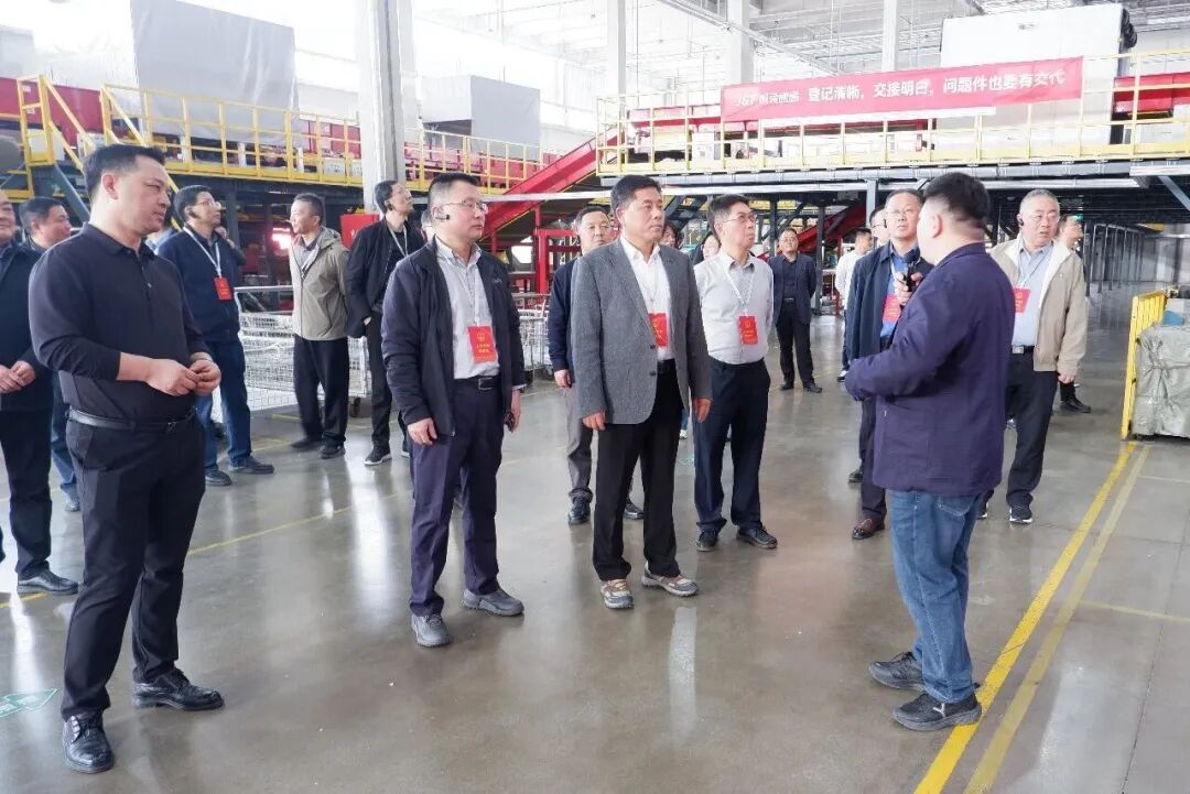 县人大常委会组织视察近三年全县产业招商和项目建设情况