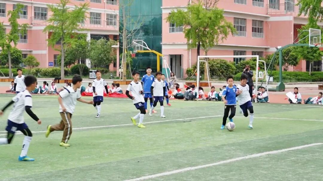 宝应县实验小学足球文化节暨班级联赛精彩启幕