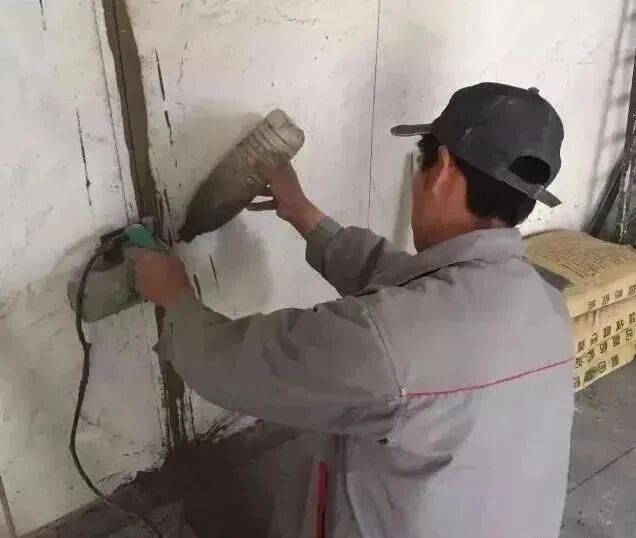 一看就懂的“电工布线电路实图解”的图4