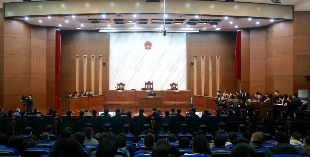 虞关荣等黑社会性质组织案一审宣判 三主犯被判无期