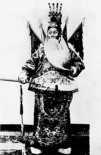 《云雀叫天录》：了解我们谭家七代的故事