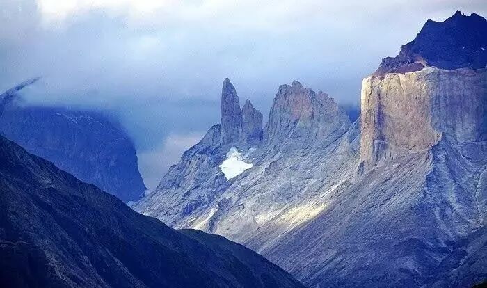 悬崖帝国_悬崖帝国荣誉点数怎么得到_悬崖帝国地下配送节点