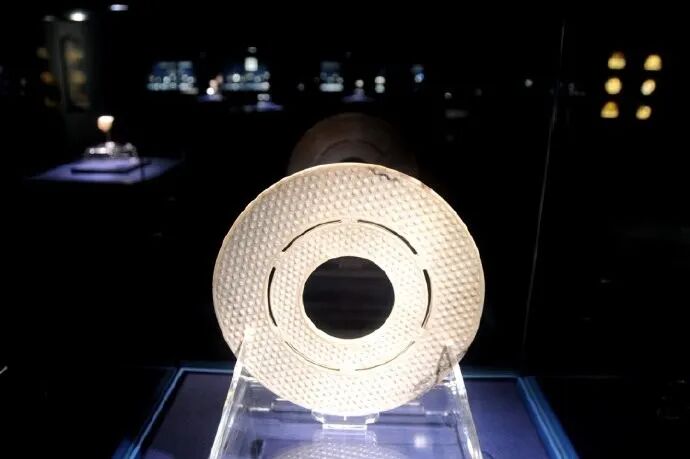 玉不过手，这样的教训说再多次都不为过！