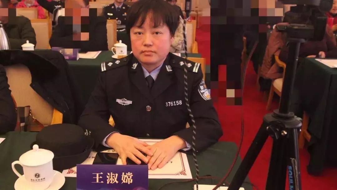 濟南法院一女法警令眾多老賴聞風喪膽獲公正法治榜樣