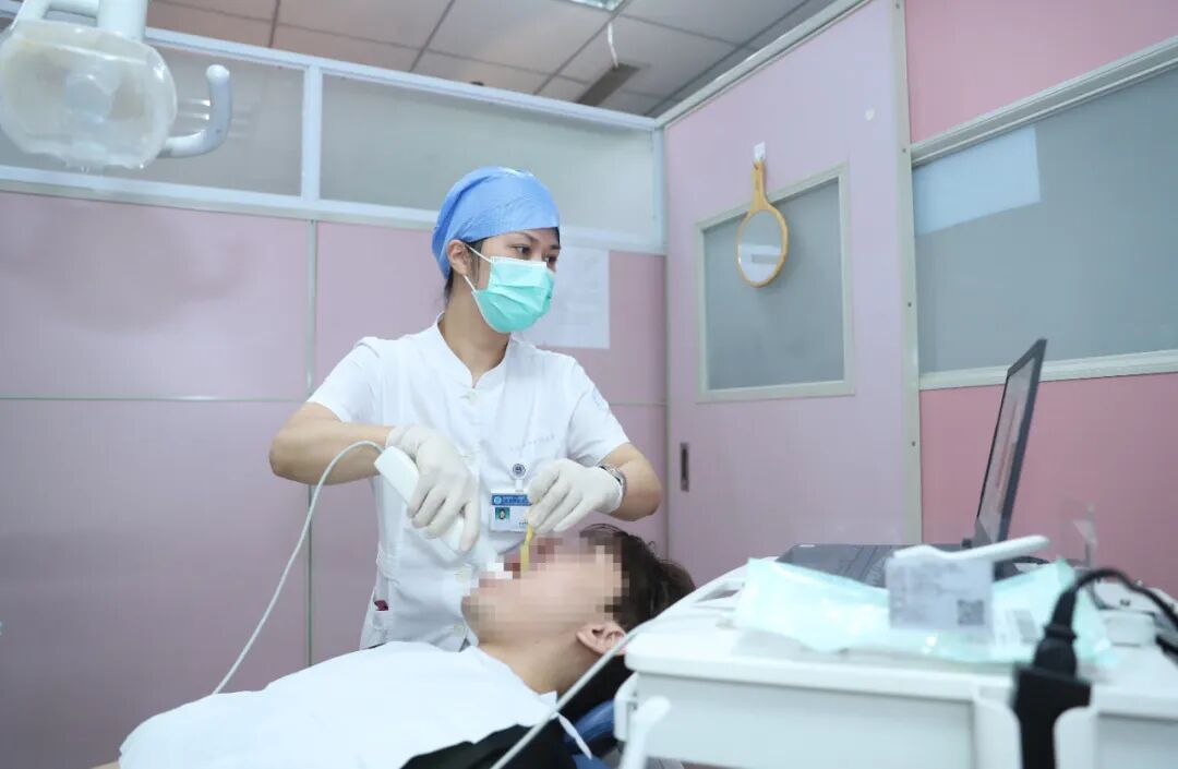 数字牙片机怎么用告别“咬牙印”，市二院数字化口腔诊疗让患者不再害怕～_https://www.jmylbn.com_新闻资讯_第6张