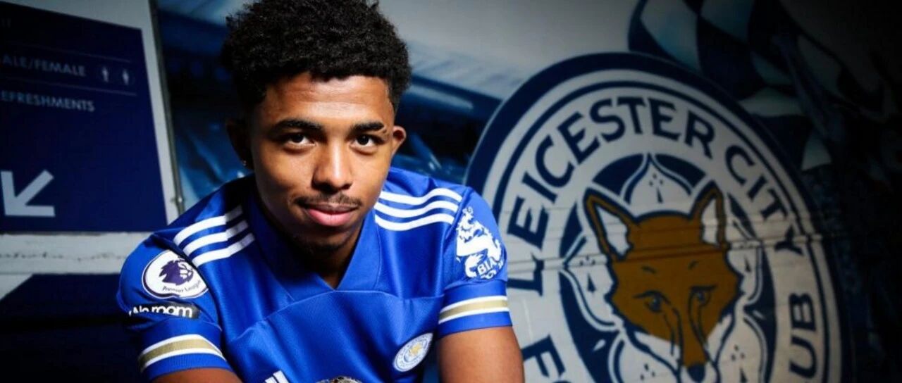 官宣！4000万签19岁中卫，蓝狐王炸引援