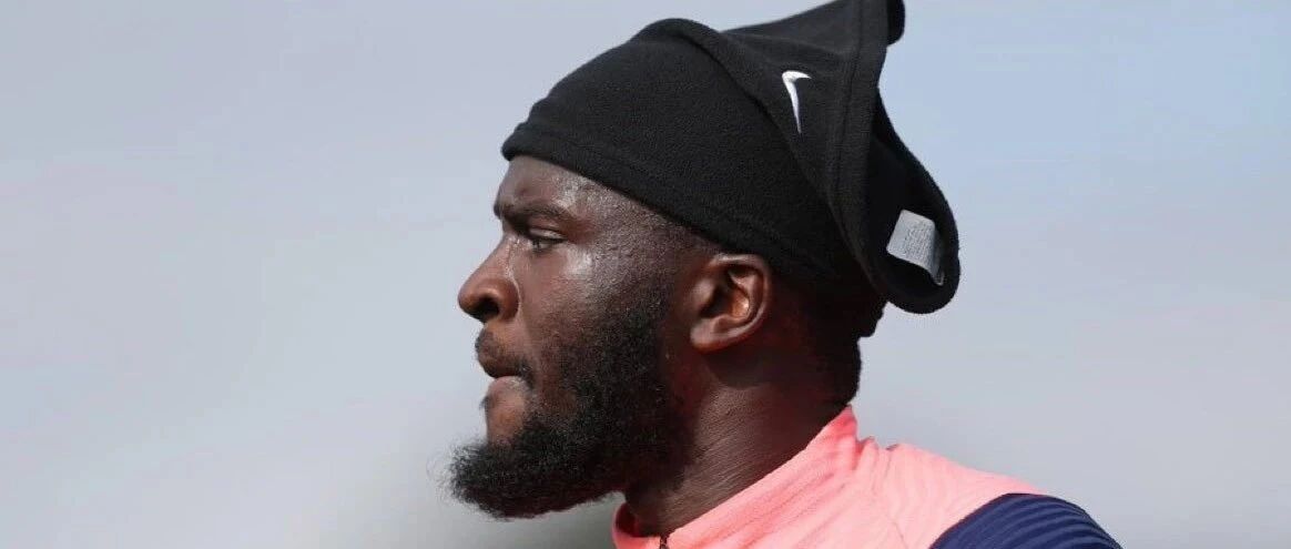 7000万0出场，标王申请转会