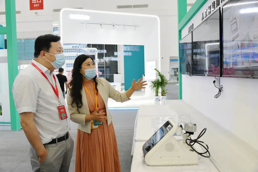 ue可视喉镜怎么购买智慧医院如何建设？健博会上，协和展示出大健康蓝图_https://www.jmylbn.com_新闻资讯_第13张