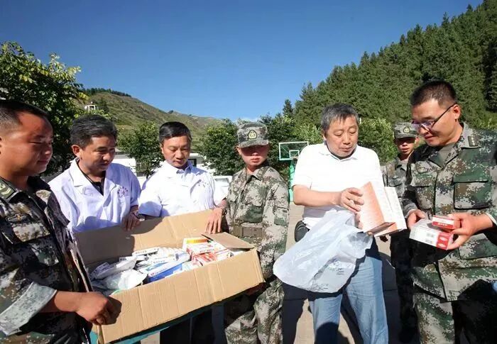 ue可视喉镜怎么购买姚尚龙：从贫穷家庭走出的医学大家_https://www.jmylbn.com_新闻资讯_第5张