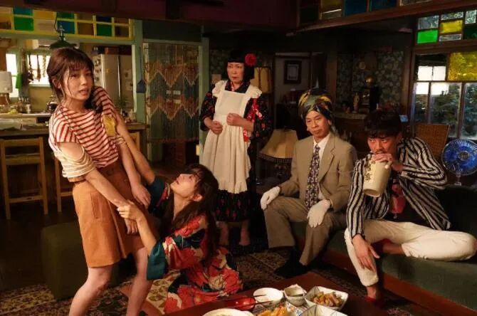 杯水主义 中国式的极致悦己主义，就藏在这一杯水里