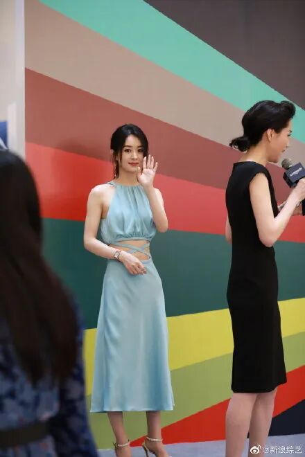 赵丽颖“半裸照”遭全网刷屏：以貌取人，其实很公平（组图） - 4