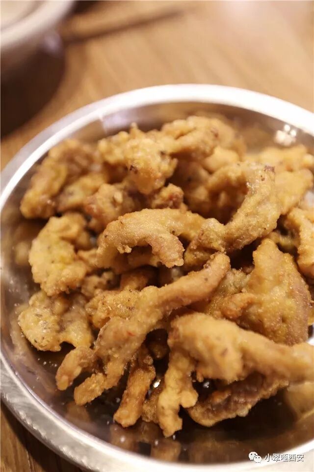 高新这个破房子里再现家庭老火锅的辉煌