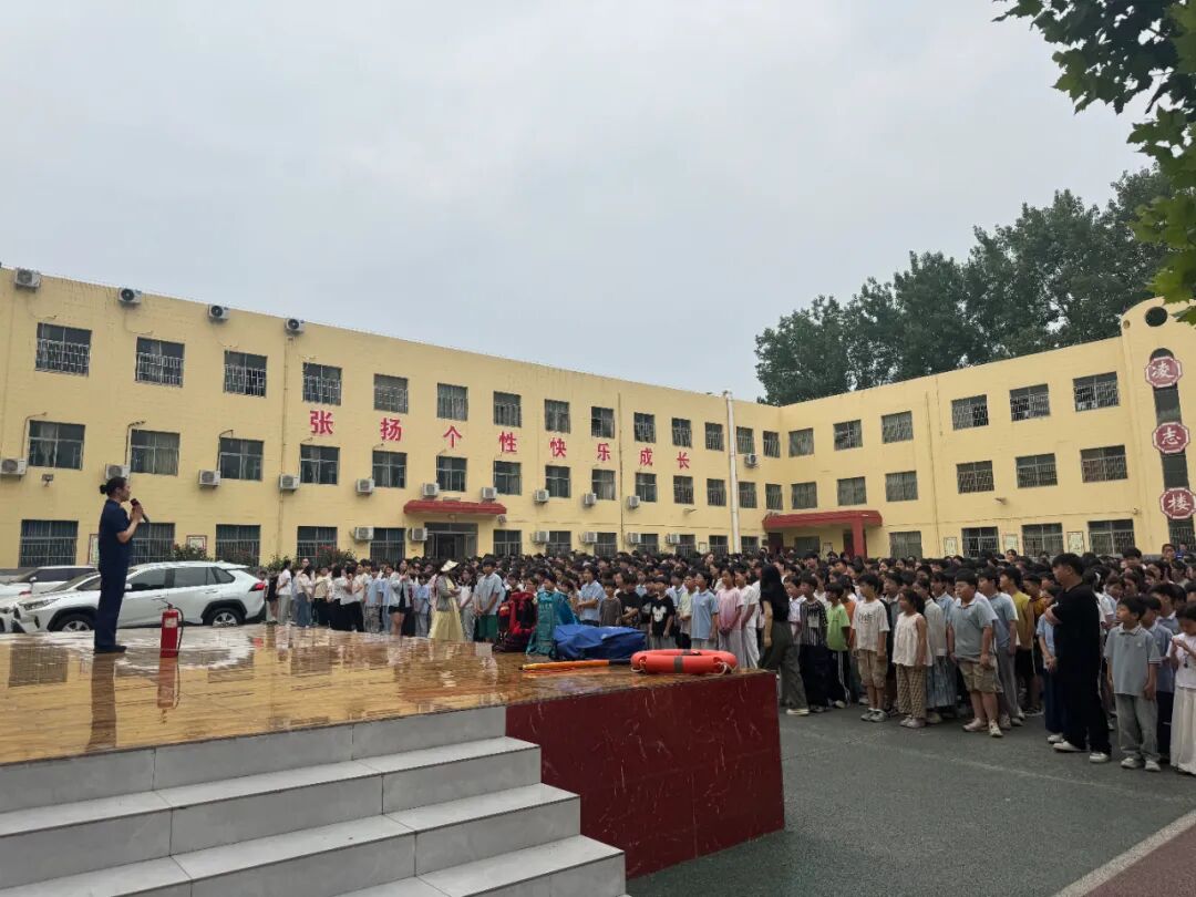 河南省汝阳县小店镇织密校园安全防护网
