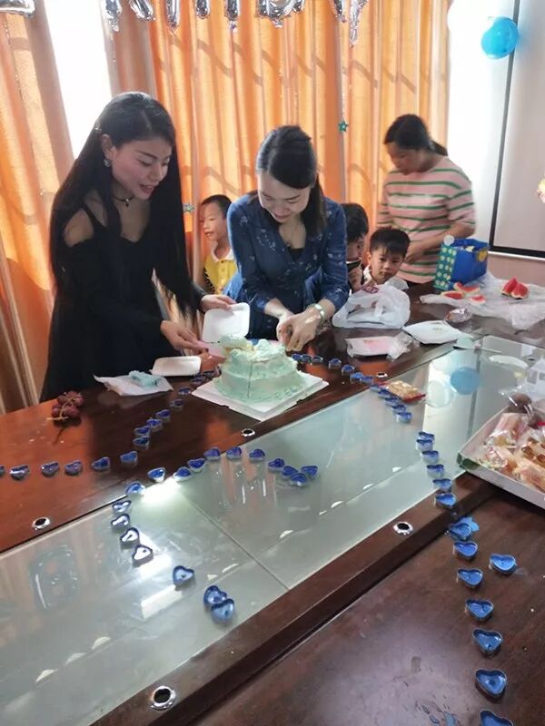 【激情五月】長(zhǎng)盛集團(tuán)員工生日會(huì)