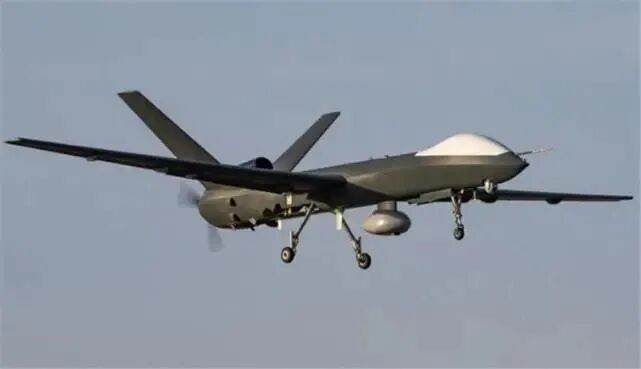 “彩虹-5”变身洲际无人机：换装新发动机，续航120小时航程超轰6的图4