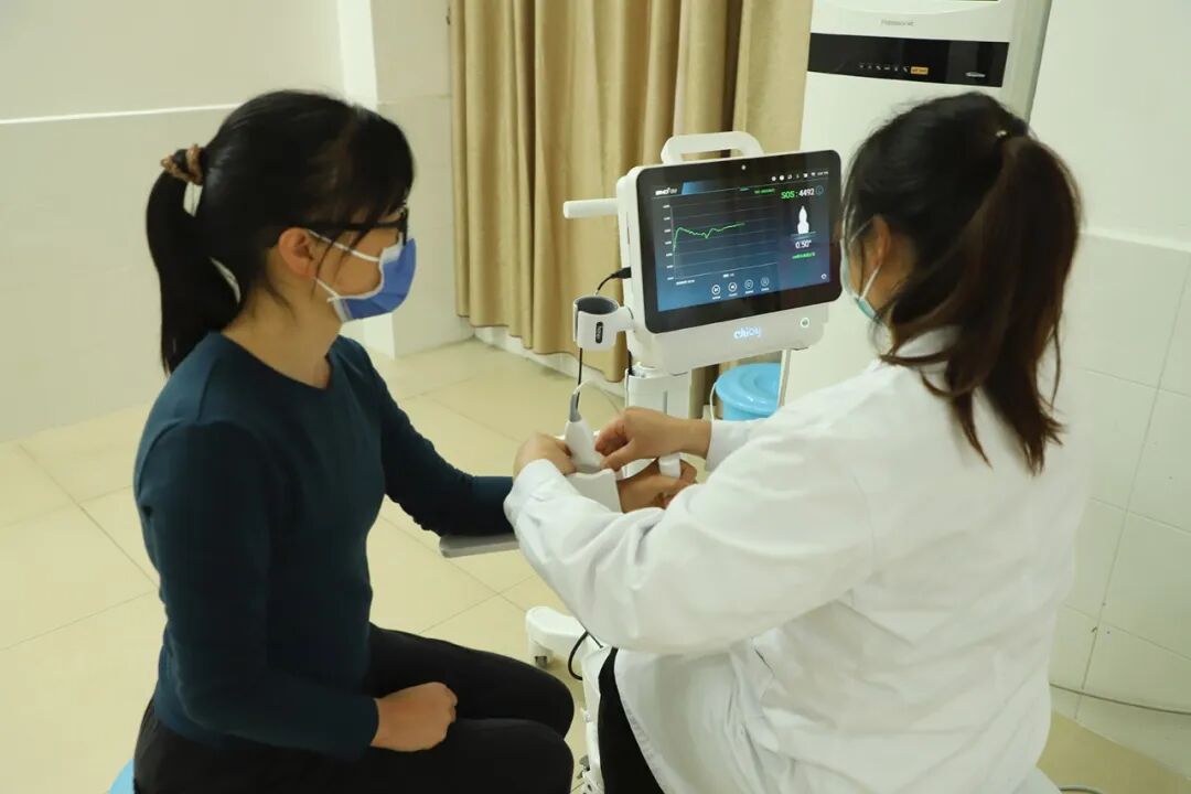 成人怎么检测骨密度骨骼健康，一照便知 ｜ 凭祥市人民医院新开展骨密度检测项目_https://www.jmylbn.com_新闻资讯_第8张