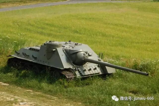 坦克世界手游生不逢时的动物园屠夫SU-100