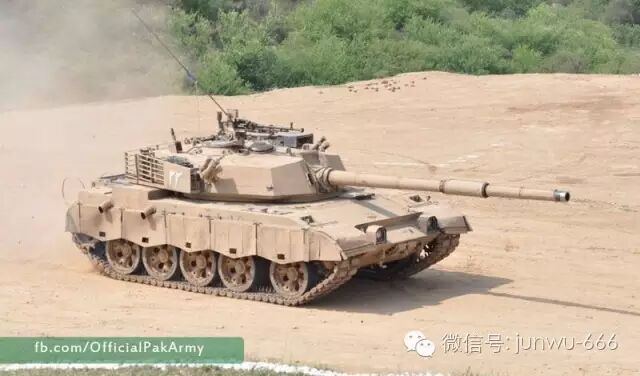 坦克世界手游暴力魔改出奇迹 伪装加成逆天