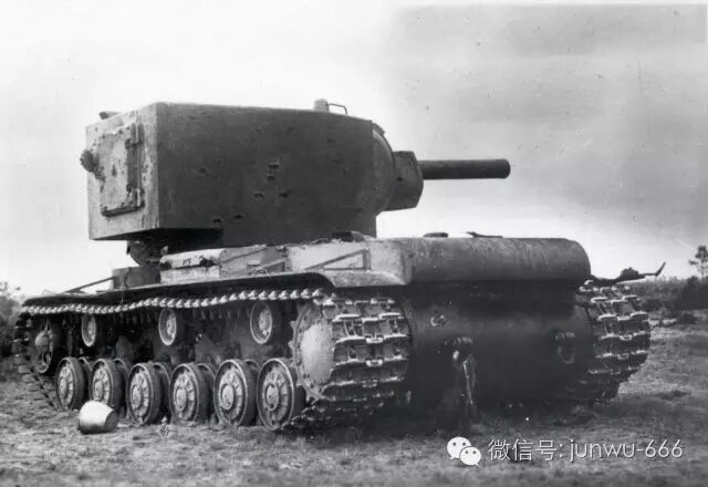 WOTB神教光芒照万丈 碾压德军装甲的巨人！