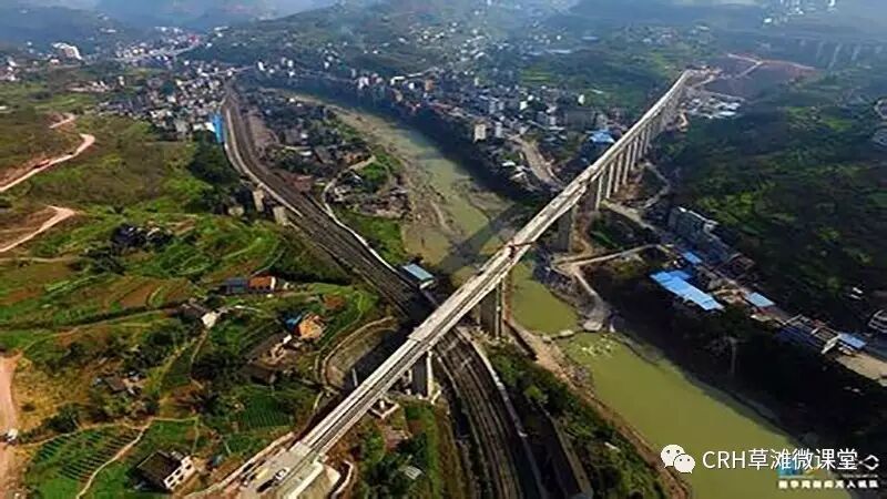 作为我国"八纵八横铁路网"中"包柳铁路大通道"的重要组成部分,渝黔