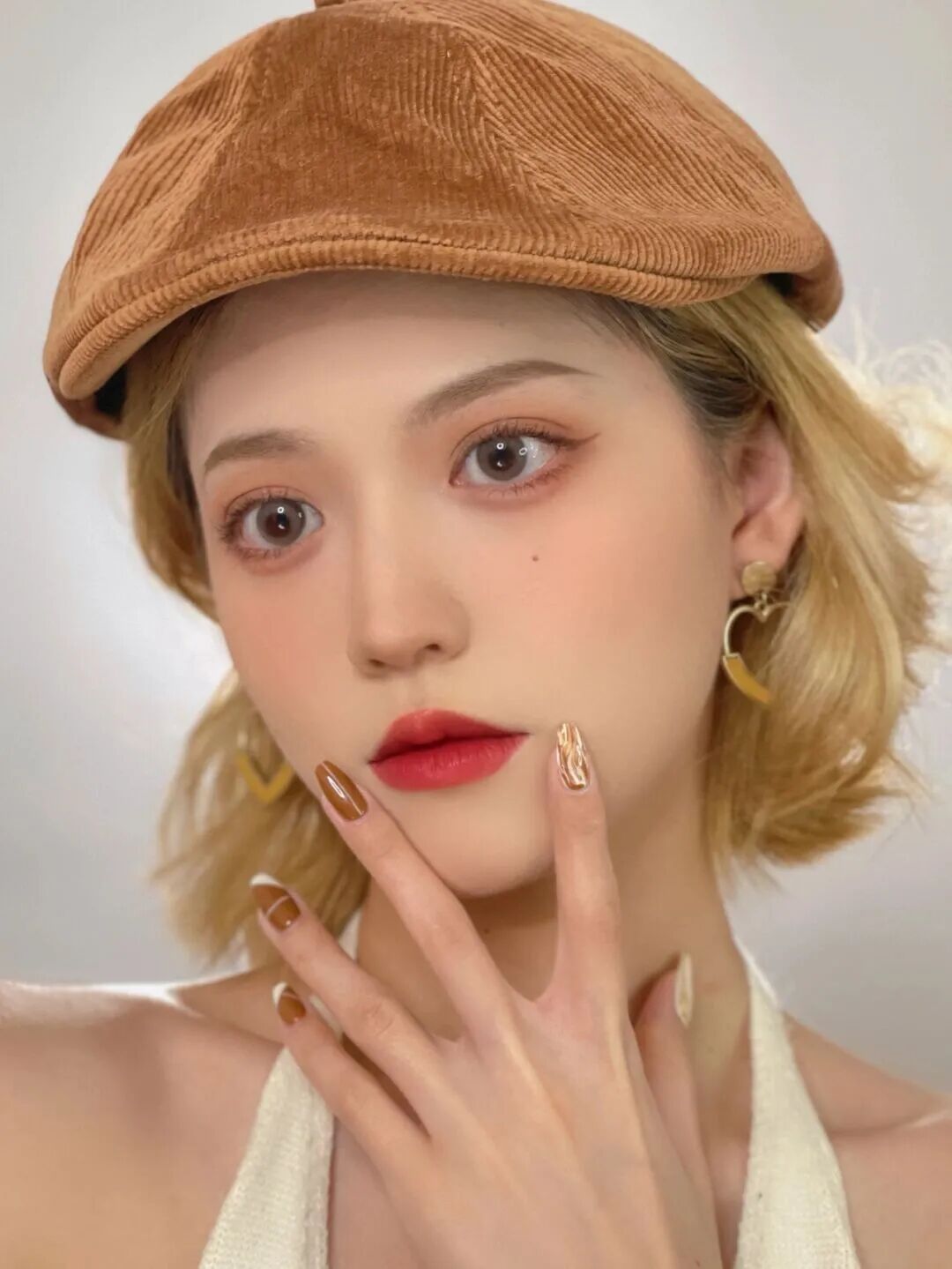 【美甲】100款Ins爆火的出游美甲，照着做刷爆朋友圈！（组图） - 2