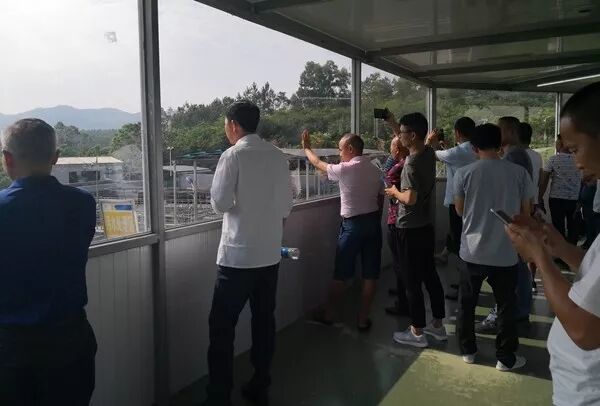 湖南规模化猪场嘉宾莅临正典参观交流