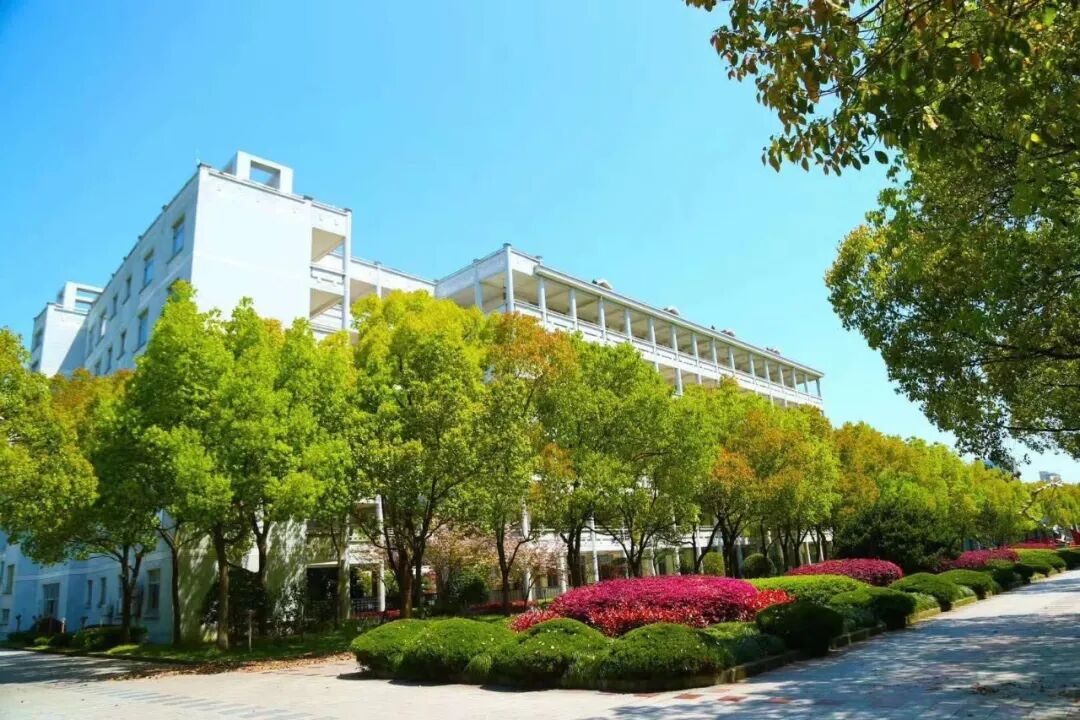 2022年安吉上墅私立高级中学面向丽水地区招生信息_内蒙古_新闻_华人