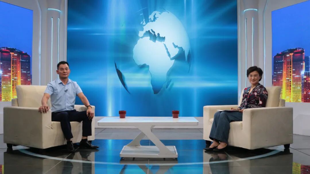 企业家高端专访《对话品牌》节目预告：董倩对话华翔（深圳）高新董事长潘进中
