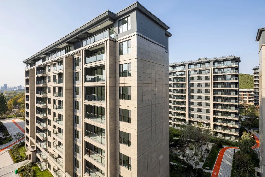 以终为始 花成蜜就,绿地御山台首期山居洋房盛大交付!