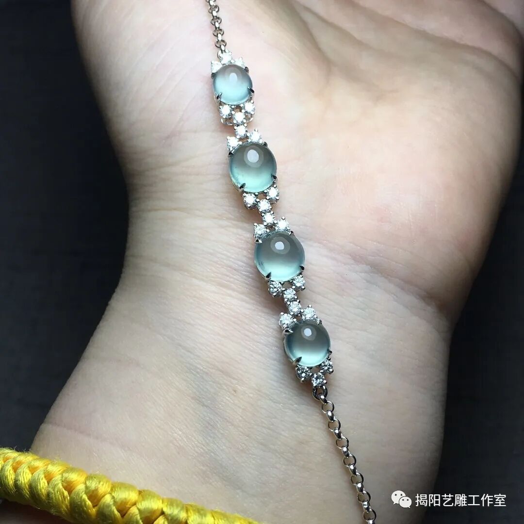 为翡翠裸石披上华丽的衣装！