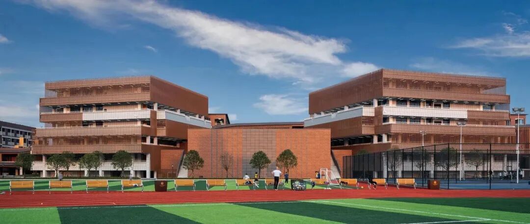 正式落地！龙湖金地天峯正式引入广外附小！