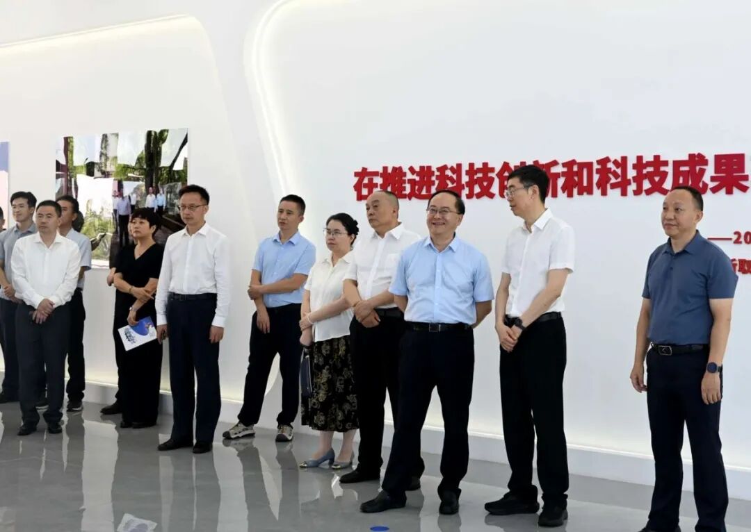省政协副主席杜和平率队开展重点提案督办 罗友平会长参加(图1)
