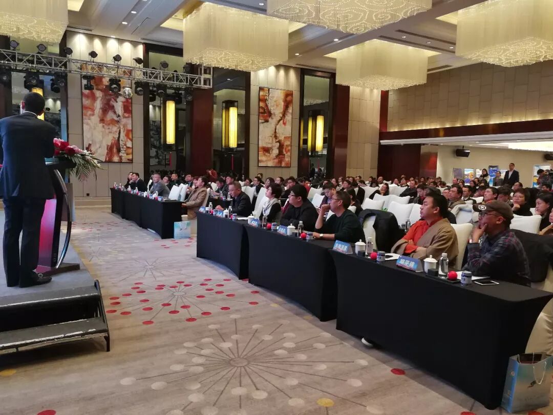 川沪携手共享共赢，稻城亚丁惊现上海滩