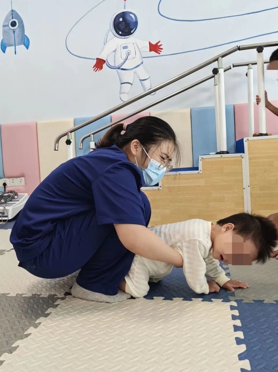 吞咽电疗仪怎么用【医讯】康复之路，让爱启航！深汕中心医院儿童神经康复中心为儿童健康保驾护航！_https://www.jmylbn.com_新闻资讯_第3张