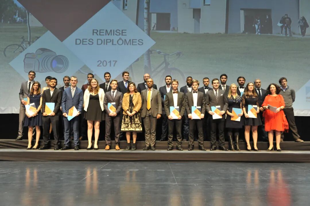 英法留学七年：法国太骄傲，英国又太礼貌